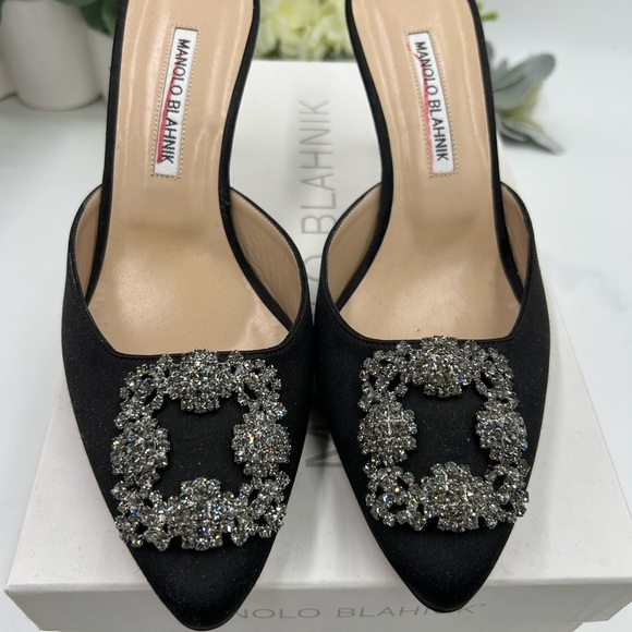 Manolo Blahnik Black Embellished Women's Mules size 38.5 made in Italy - Picture 7 of 9